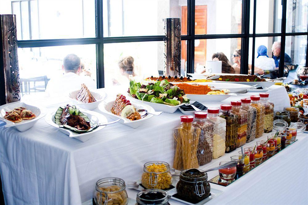 Cesar Resort & Spa Marrakesh Eksteriør billede A buffet