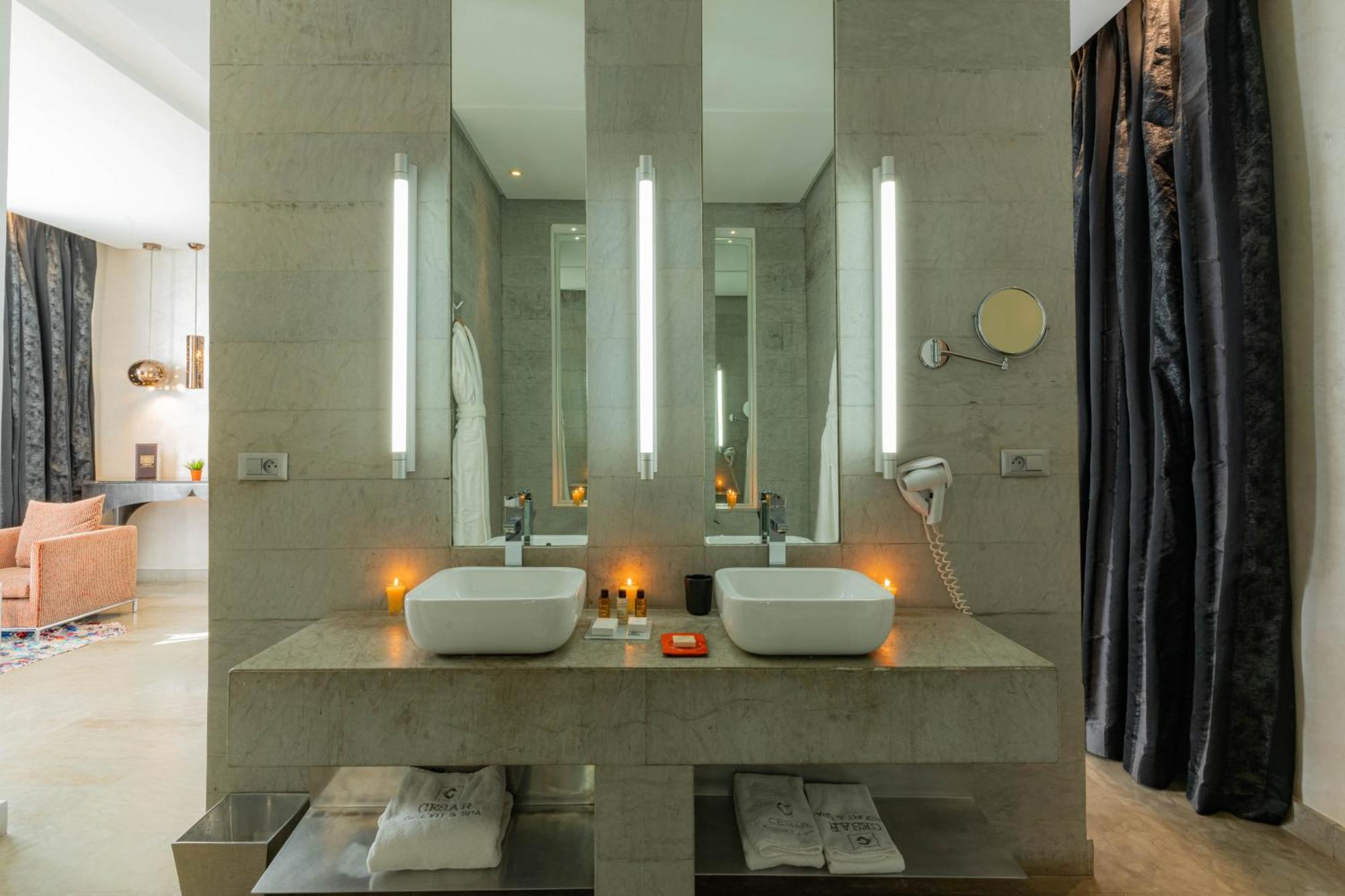 Cesar Resort & Spa Marrakesh Eksteriør billede Bathroom