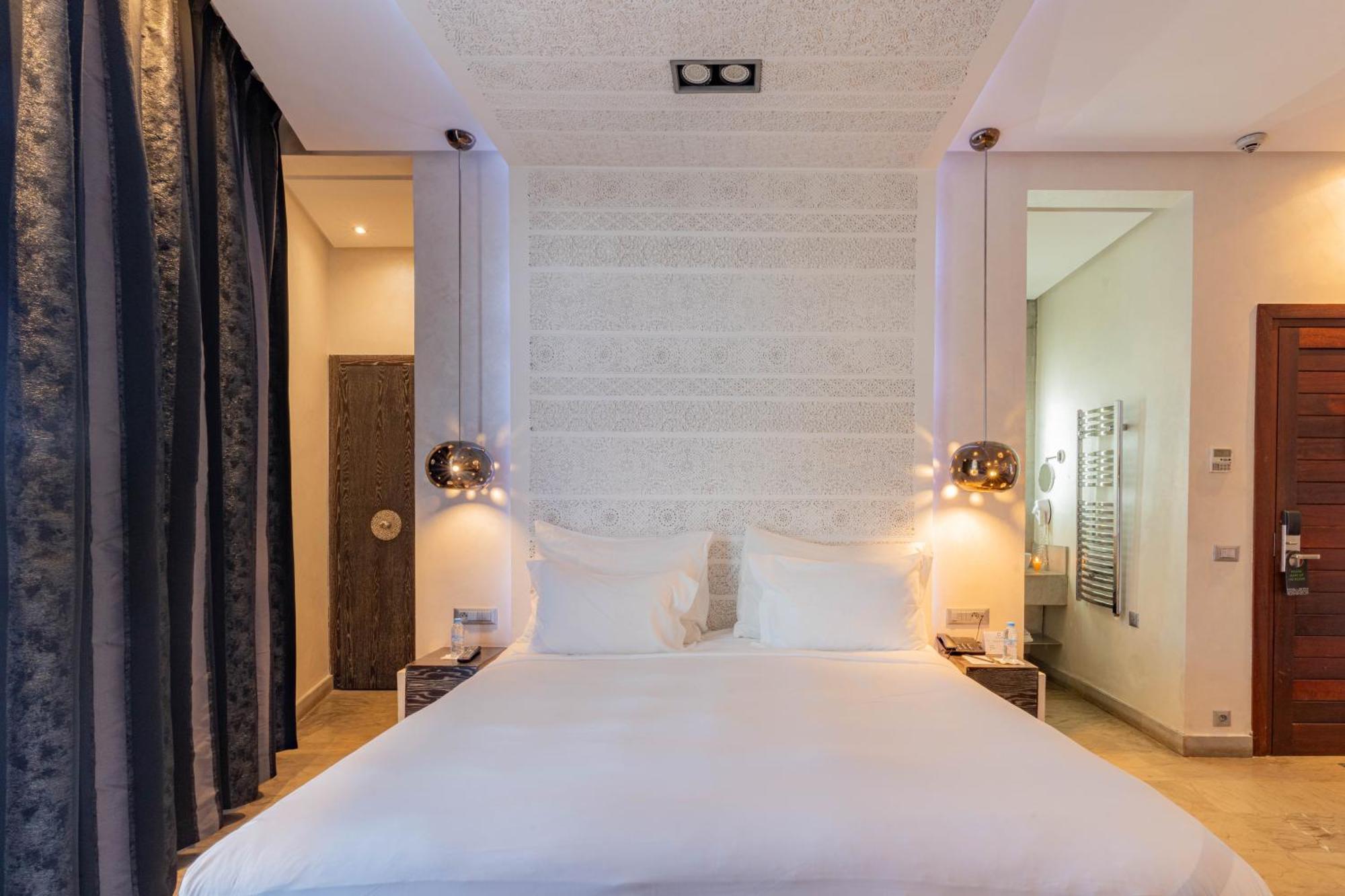 Cesar Resort & Spa Marrakesh Eksteriør billede A bedroom at the hotel