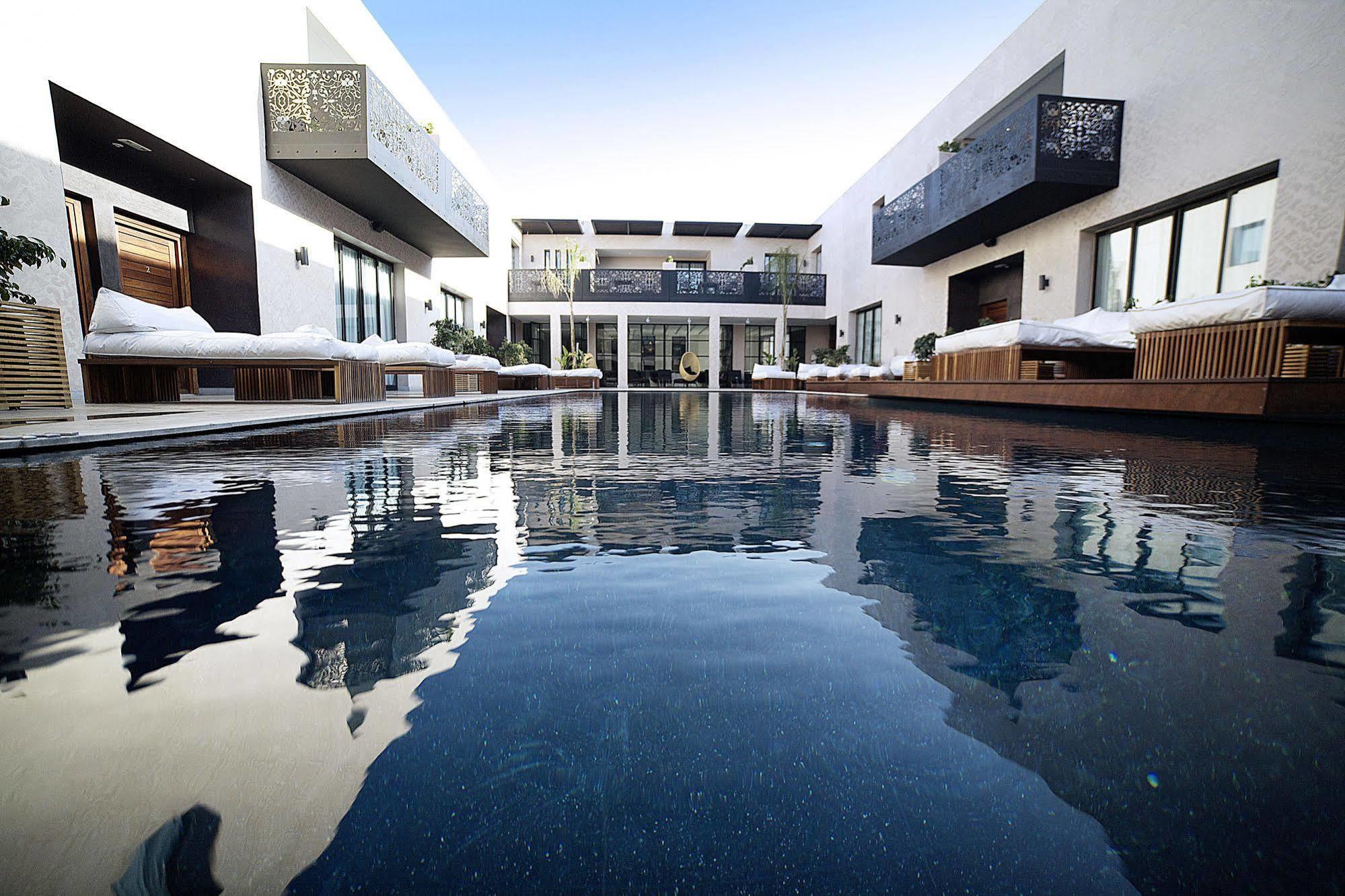Cesar Resort & Spa Marrakesh Eksteriør billede The pool at the hotel